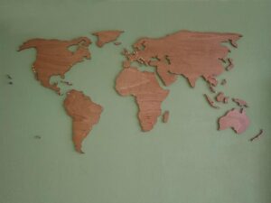 Vooruitzicht Verlichting Sluipmoordenaar Zeven creatieve ideeën voor de grote houten wereldkaart aan je muur -