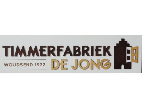 Gepersonaliseerd houten jubileum cadeau voor 100 jaar bedrijfsjubileum